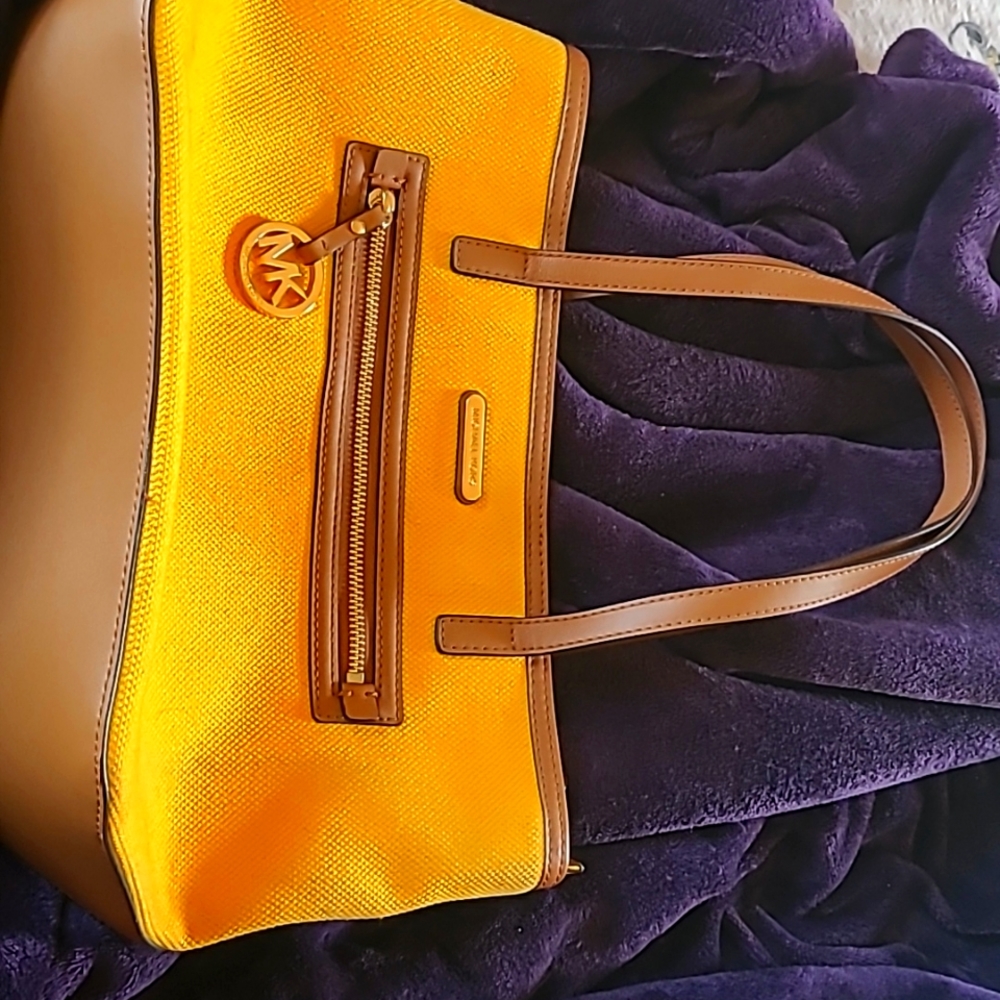 Micheal kors yellow canvas bag